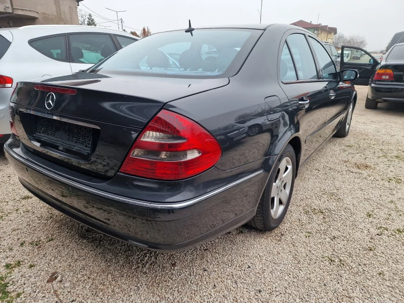 Mercedes-Benz E 270 AVANTGARDE FULL FULL, снимка 4 - Автомобили и джипове - 48417623