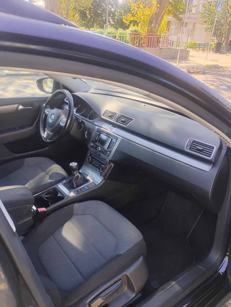 VW Passat 2.0tdi, снимка 11 - Автомобили и джипове - 48543229