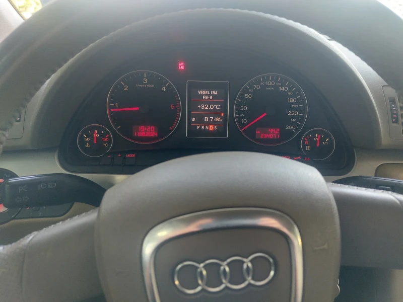 Audi A4, снимка 7 - Автомобили и джипове - 48871201