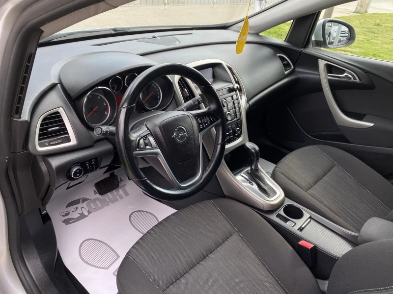 Opel Astra 2.0CDTi/ABTOMAT/РЕГИСТРИРАН, снимка 7 - Автомобили и джипове - 50892674