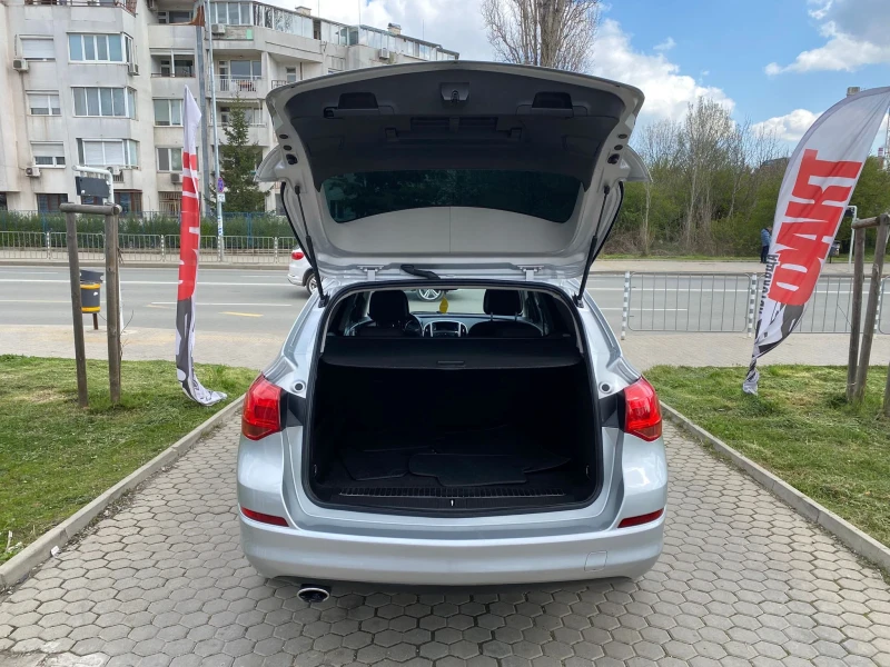 Opel Astra 2.0CDTi/ABTOMAT/РЕГИСТРИРАН, снимка 16 - Автомобили и джипове - 50892674