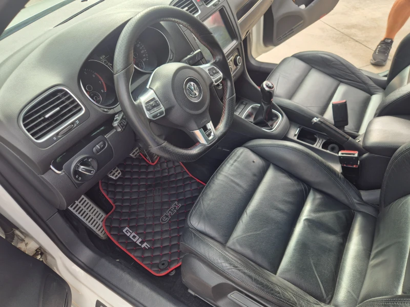 VW Golf GTI, снимка 8 - Автомобили и джипове - 51681357