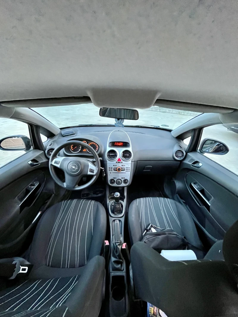 Opel Corsa 1.2, снимка 8 - Автомобили и джипове - 51713923