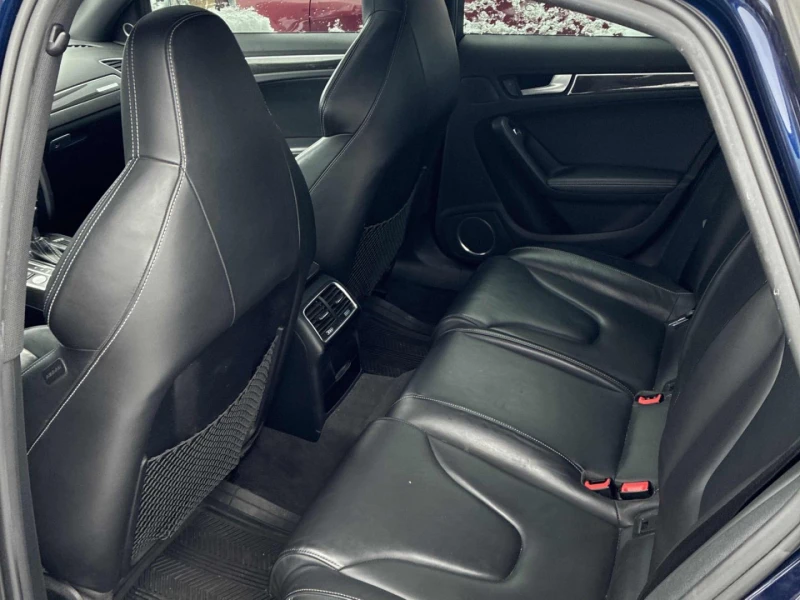 Audi S4 * АВТО КРЕДИТ* ЦЕНА ДО БГ * СЕРВИЗНА ИСТОРИЯ * , снимка 10 - Автомобили и джипове - 52694684