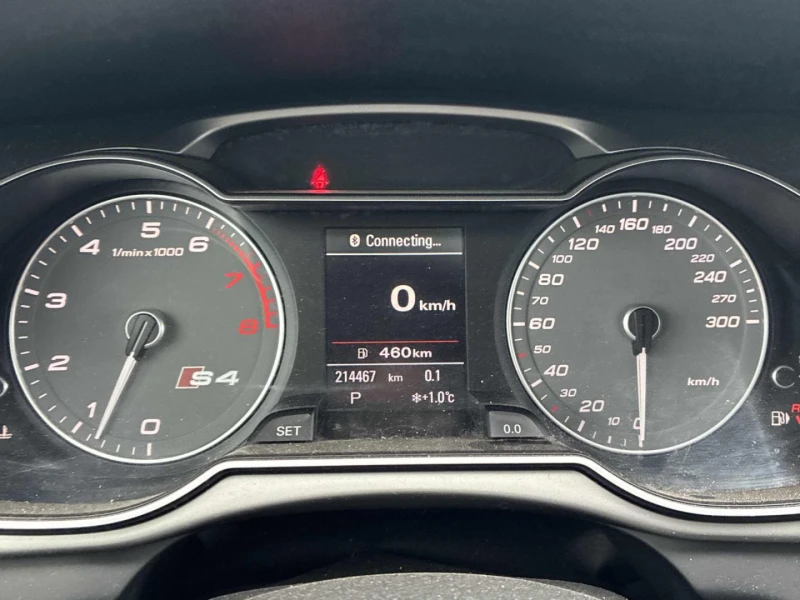 Audi S4 * АВТО КРЕДИТ* ЦЕНА ДО БГ * СЕРВИЗНА ИСТОРИЯ * , снимка 8 - Автомобили и джипове - 52694684