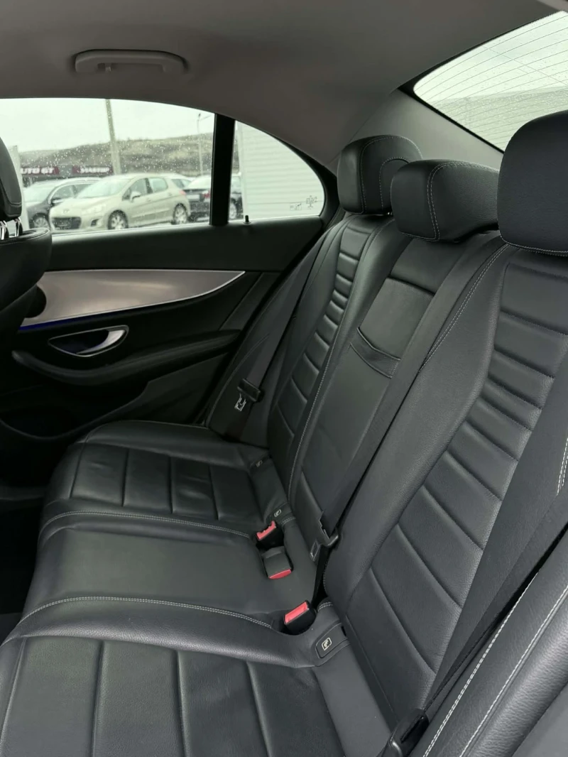 Mercedes-Benz E 220 Е220, снимка 10 - Автомобили и джипове - 53239174