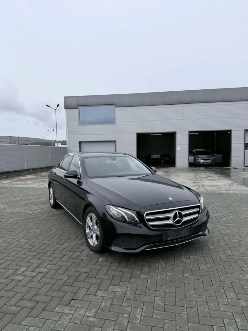 Mercedes-Benz E 220 Е220, снимка 7 - Автомобили и джипове - 53239174