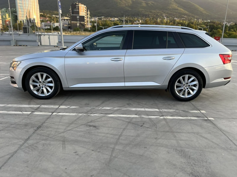 Skoda Superb 2.0 TDI Facelift, снимка 4 - Автомобили и джипове - 53392687