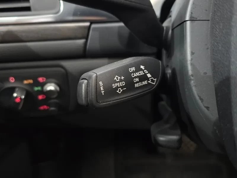 Audi A6 2.0 TDI, снимка 17 - Автомобили и джипове - 54147918