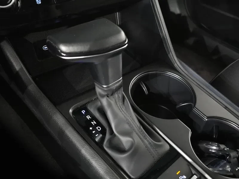 Hyundai Sonata 2.0 Lpg Business, снимка 8 - Автомобили и джипове - 55885568