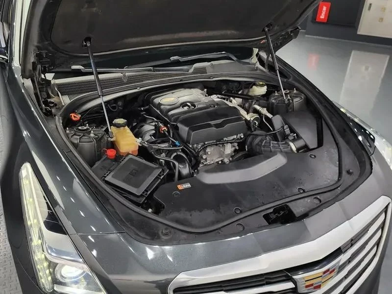 Cadillac Cts, снимка 6 - Автомобили и джипове - 56690507