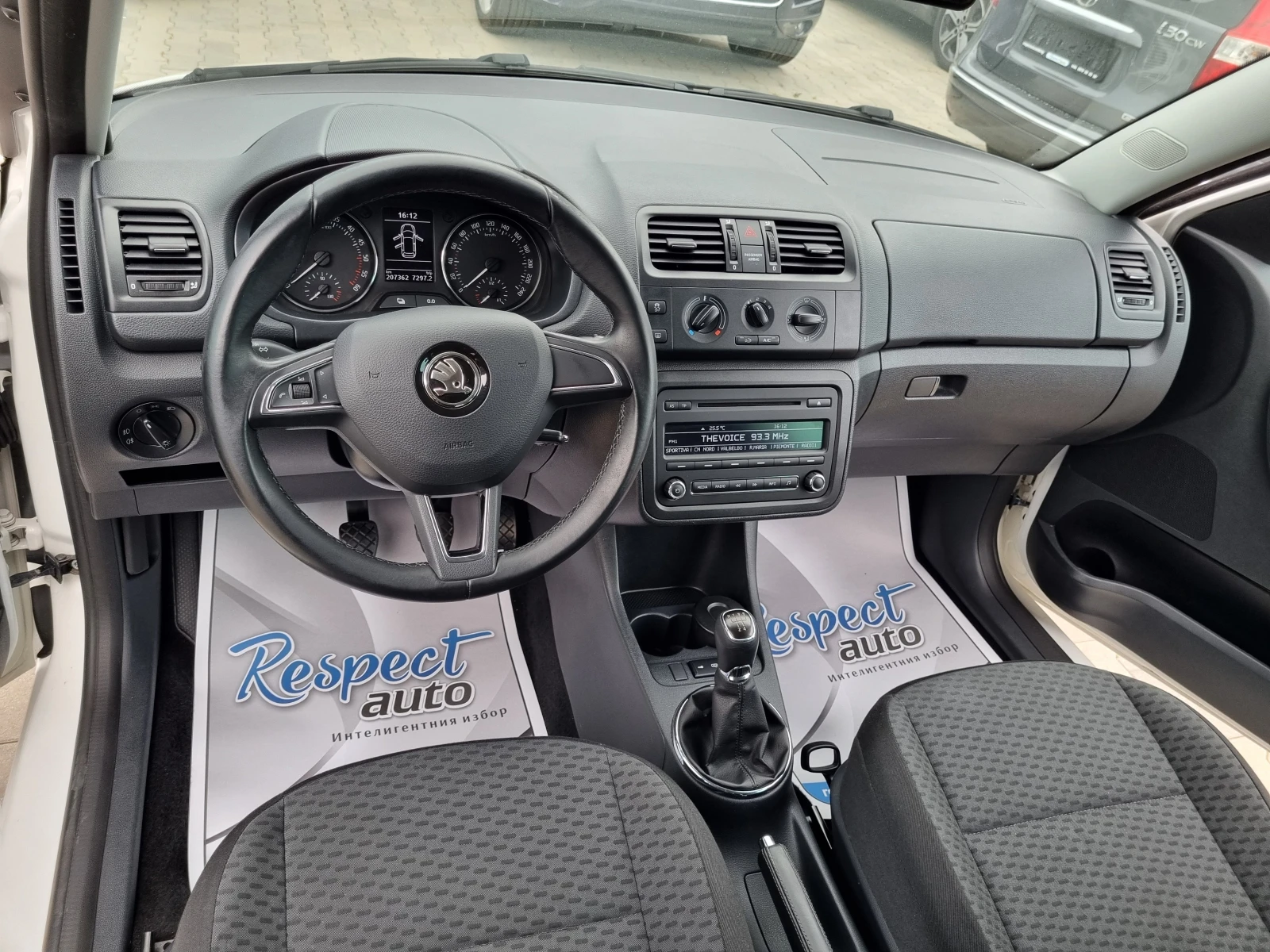 Skoda Roomster 1.6TDi-90кс 2015г. EURO 5B* ОБСЛУЖЕН! - изображение 9