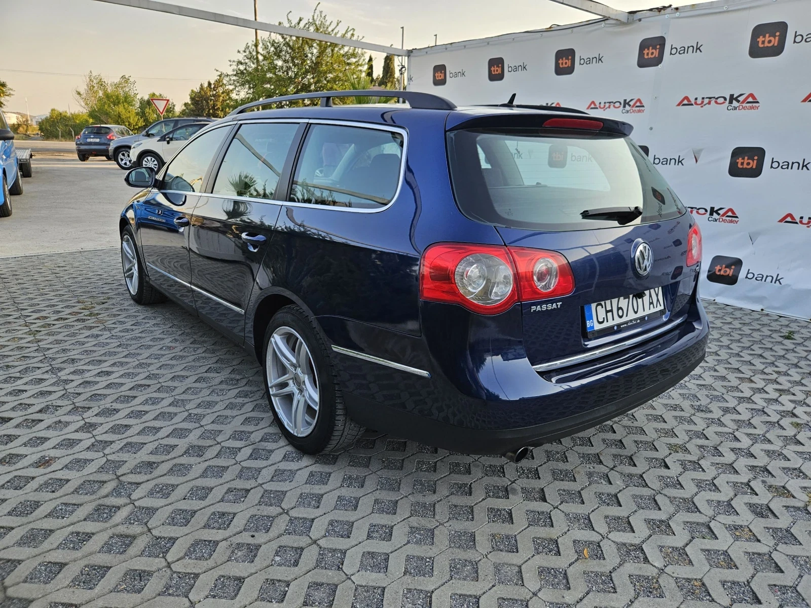 VW Passat 1.6i-116kc= АВТОМАТ= ПОДГРЕВ= КАМЕРА= HIGHLINE - изображение 5