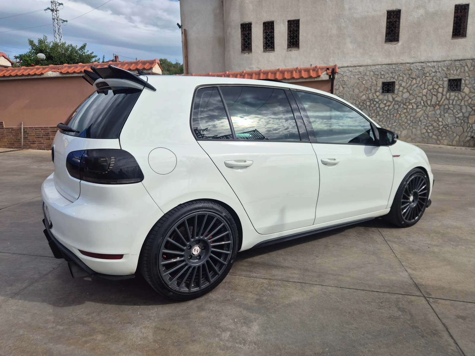 VW Golf GTI - изображение 6