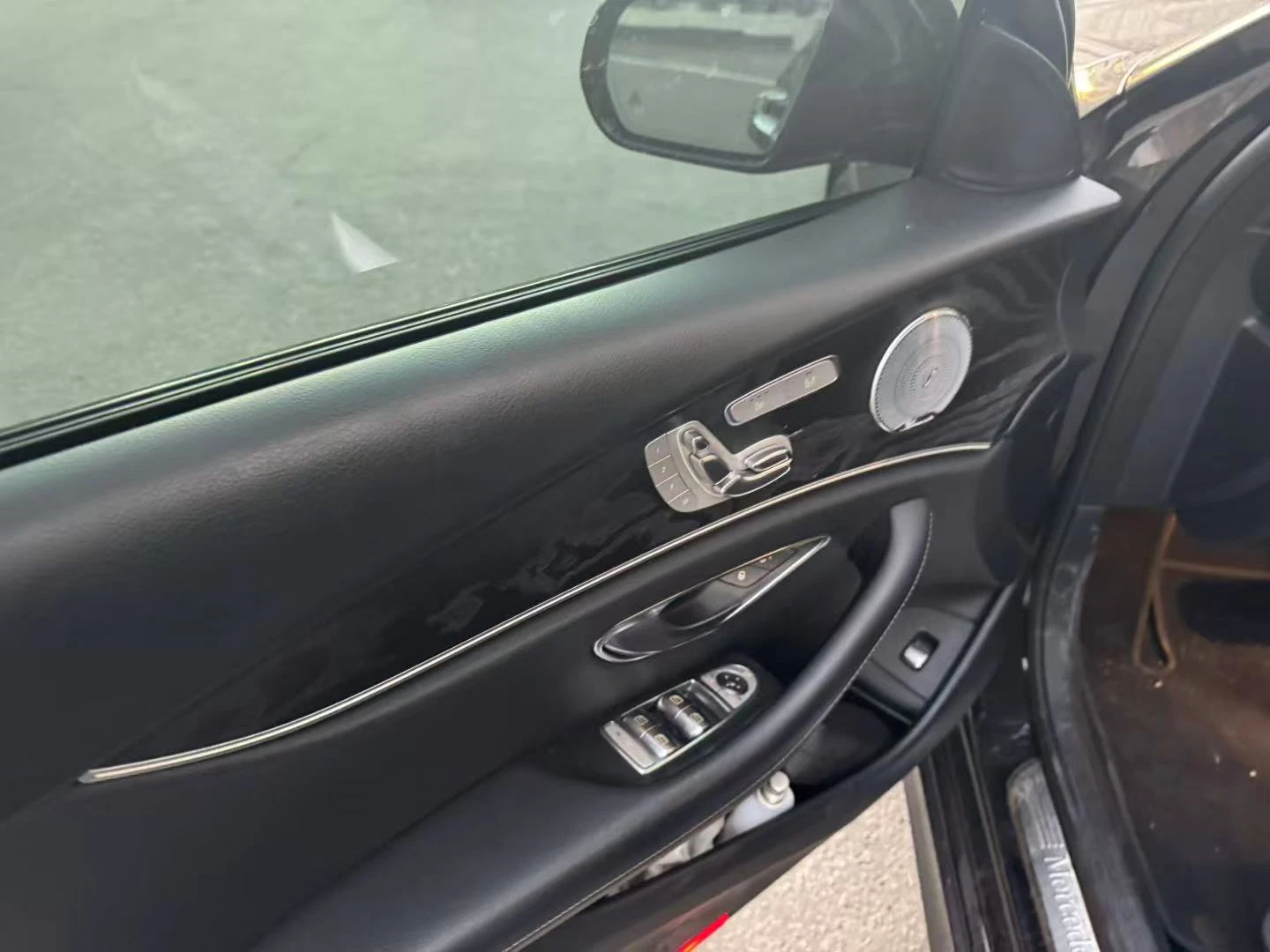 Mercedes-Benz E 300 CARFAX    | Mobile.bg   12