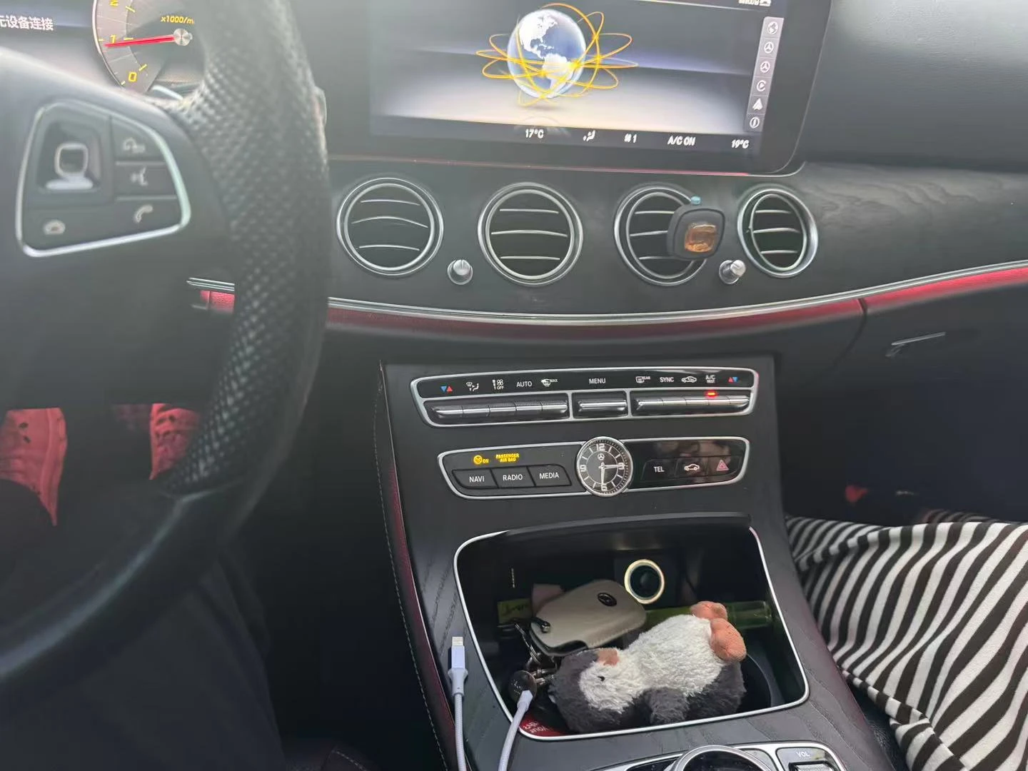 Mercedes-Benz E 300 CARFAX    | Mobile.bg   11