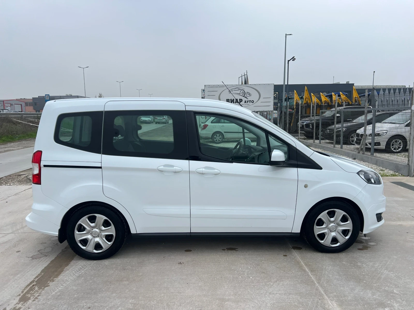 Ford Courier 1.5tdci-Klima-EURO6 - изображение 4
