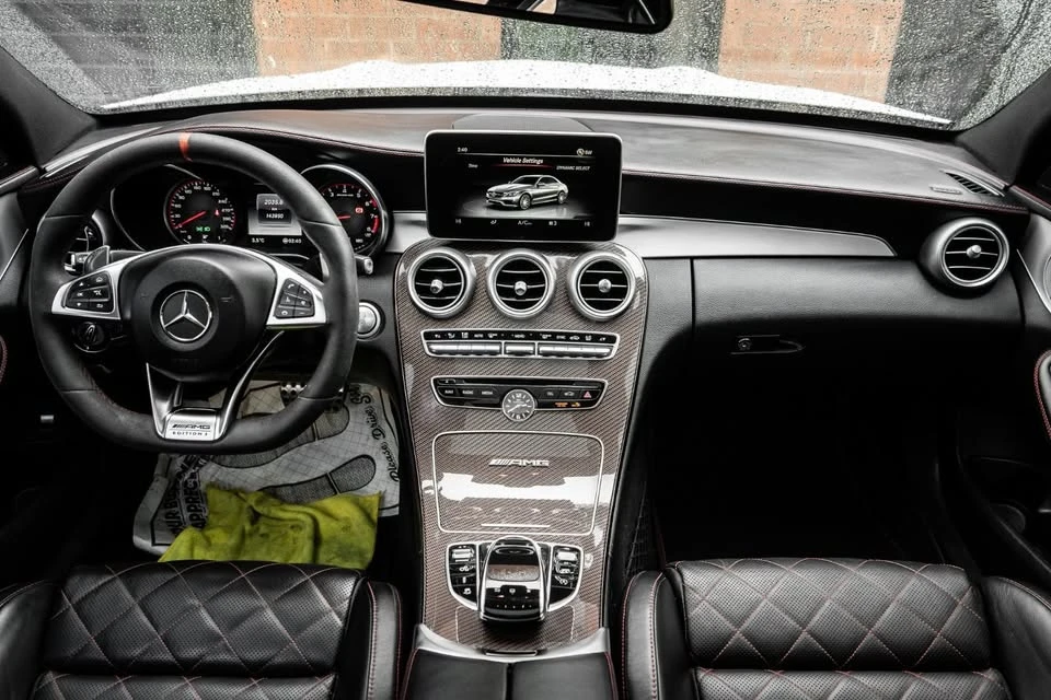 Mercedes-Benz C 63 AMG S  EDITION ONE/Carbon/Burmester/Pano/Keyless, снимка 6 - Автомобили и джипове - 53949538
