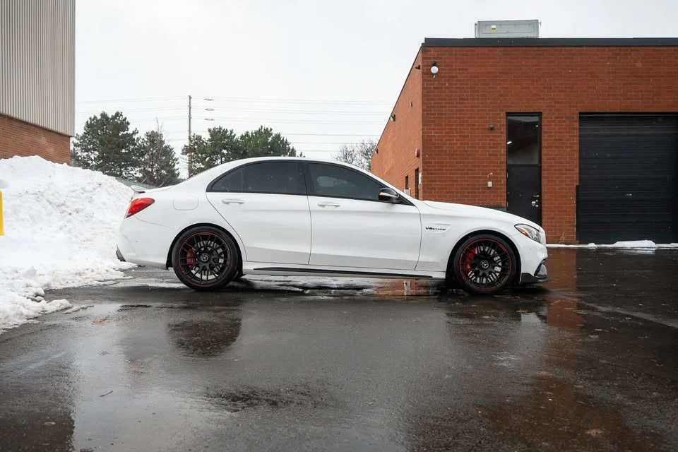 Mercedes-Benz C 63 AMG S  EDITION ONE/Carbon/Burmester/Pano/Keyless, снимка 3 - Автомобили и джипове - 53949538