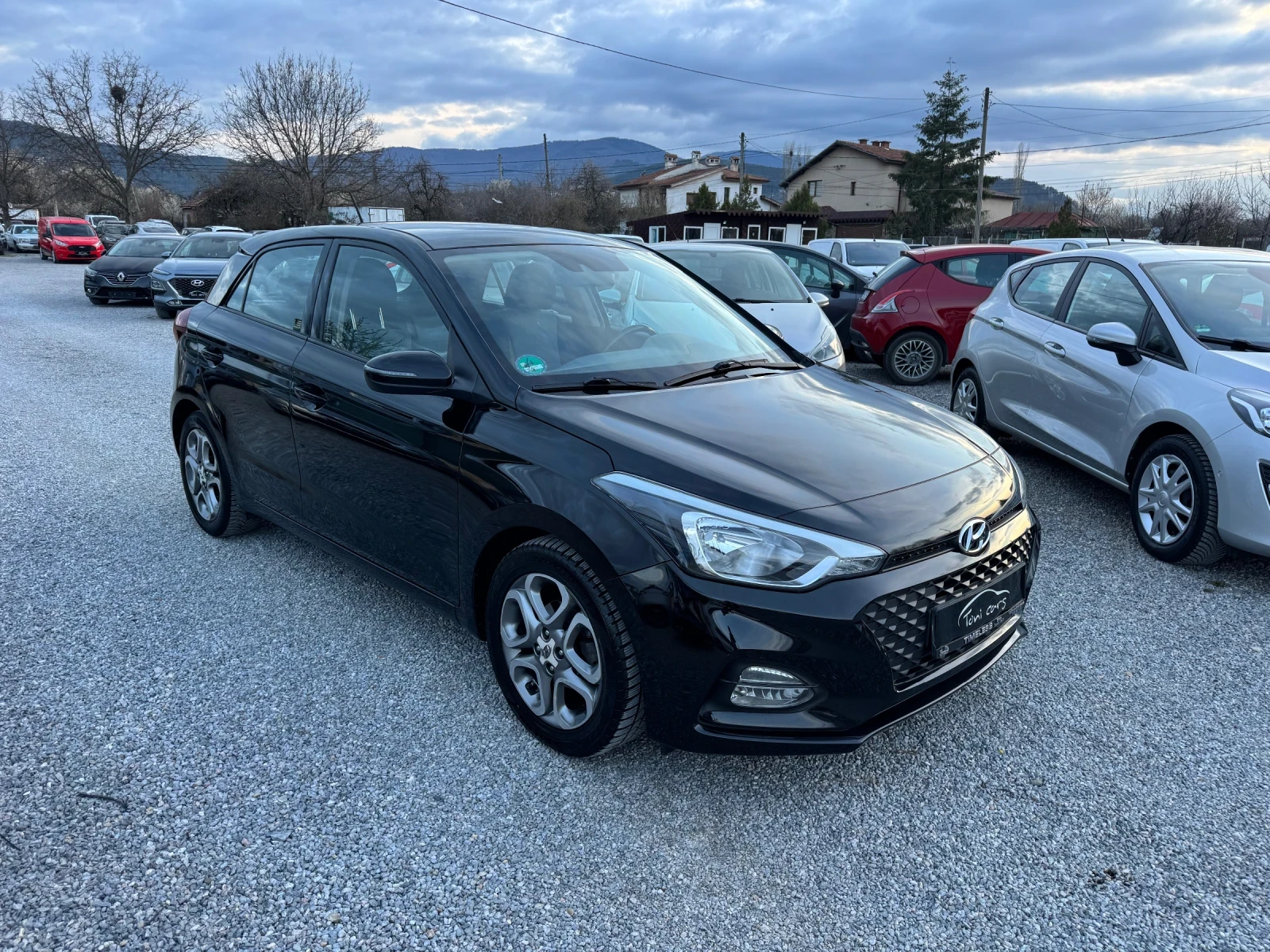 Hyundai I20 1.2i Facelift!! Camera!! Euro 6!!, снимка 7 - Автомобили и джипове - 54039154