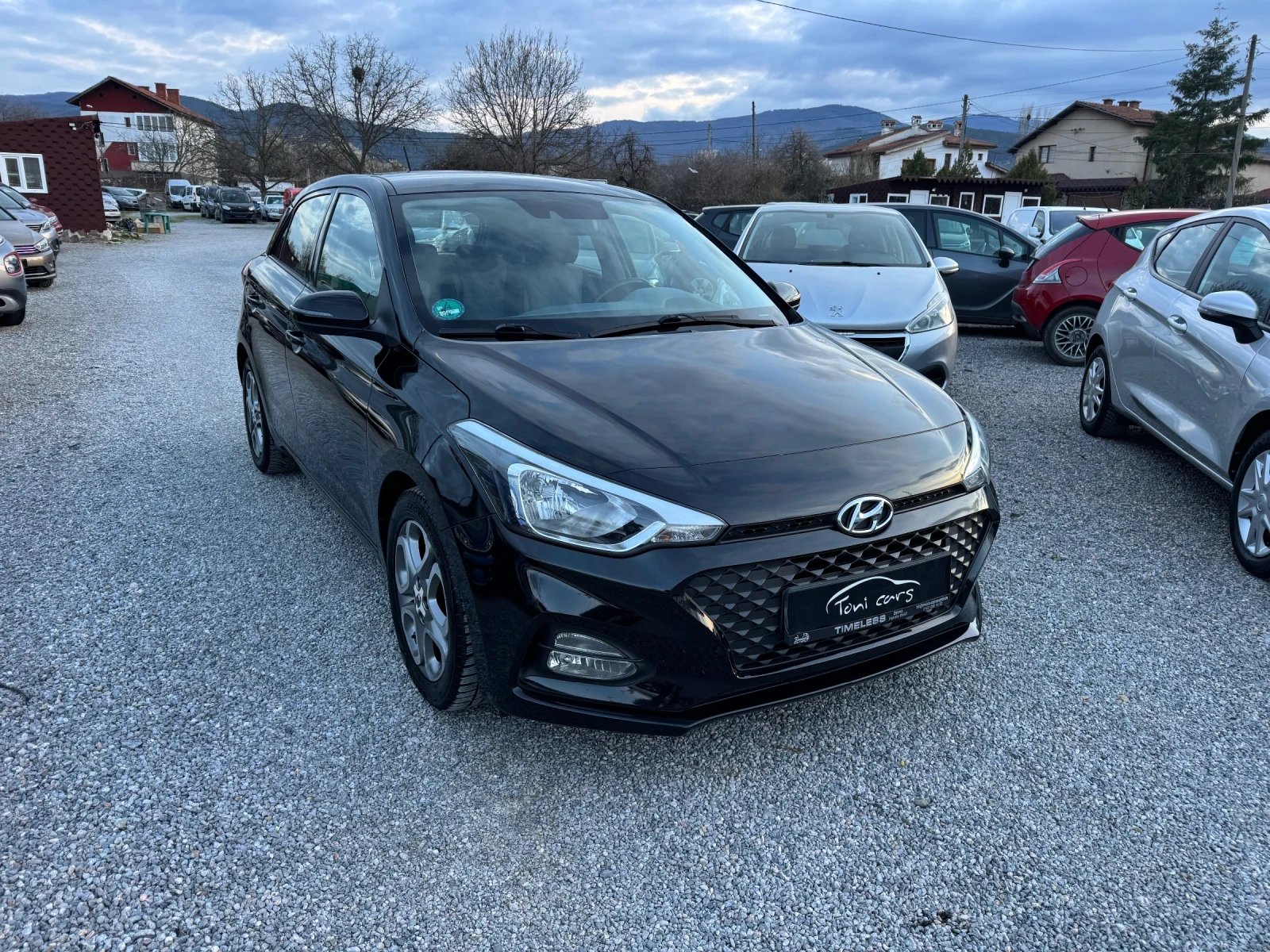 Hyundai I20 1.2i Facelift!! Camera!! Euro 6!!, снимка 8 - Автомобили и джипове - 54039154