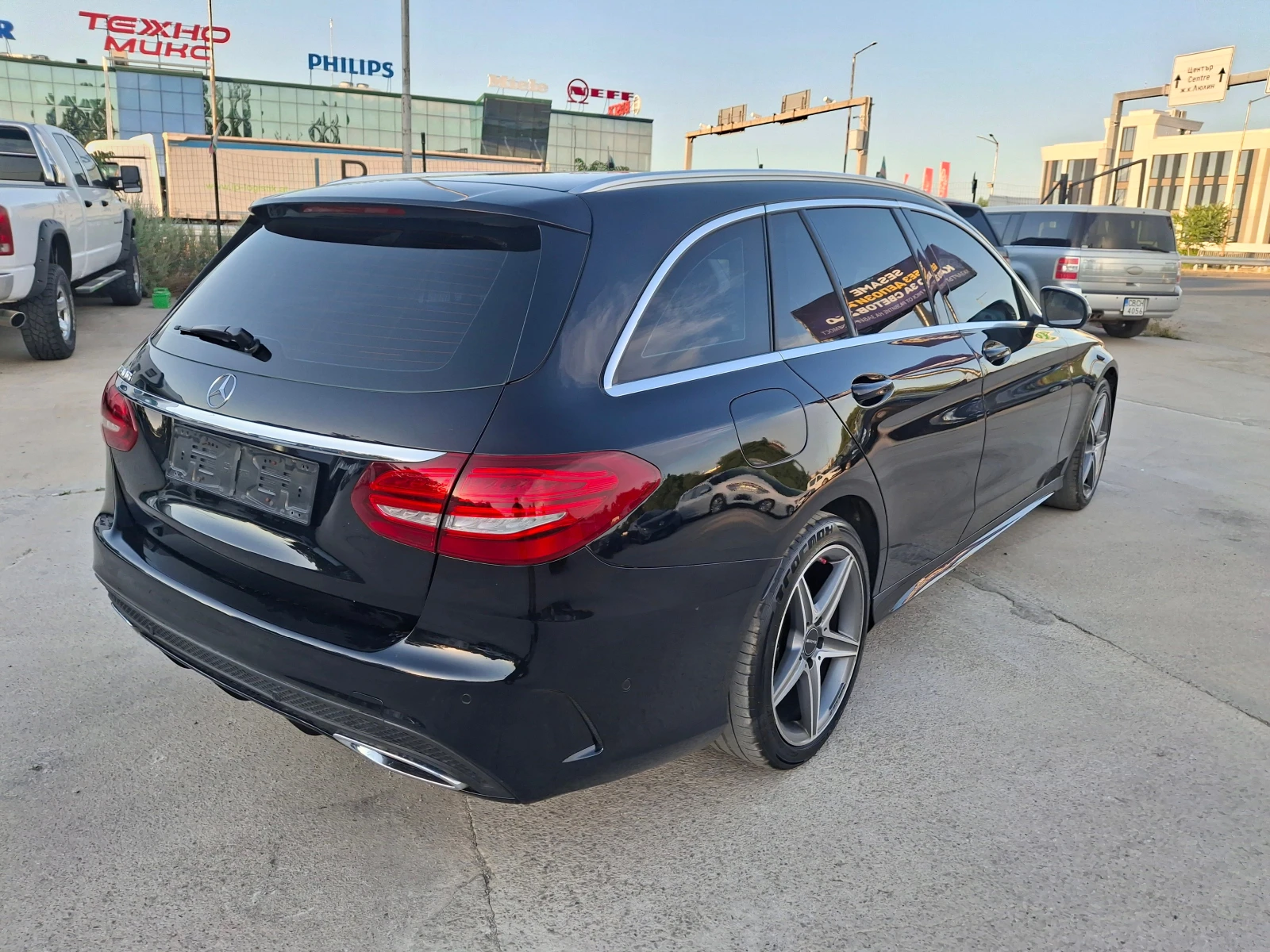 Mercedes-Benz C 220 AMG FULL , снимка 4 - Автомобили и джипове - 55095687