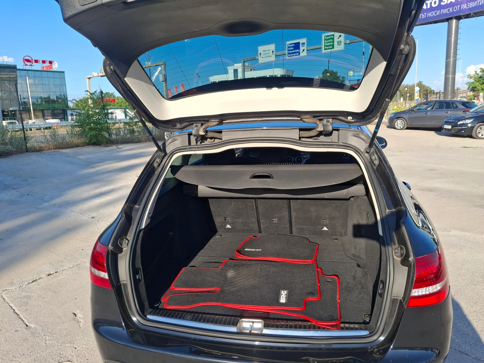 Mercedes-Benz C 220 AMG FULL , снимка 7 - Автомобили и джипове - 55095687