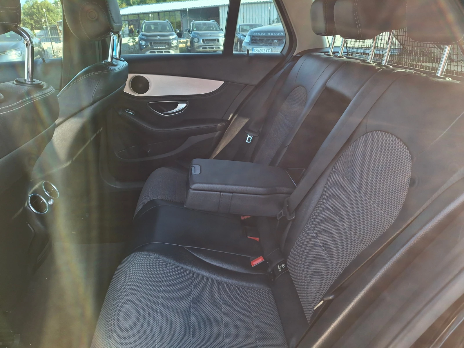 Mercedes-Benz C 220 AMG FULL , снимка 11 - Автомобили и джипове - 55095687