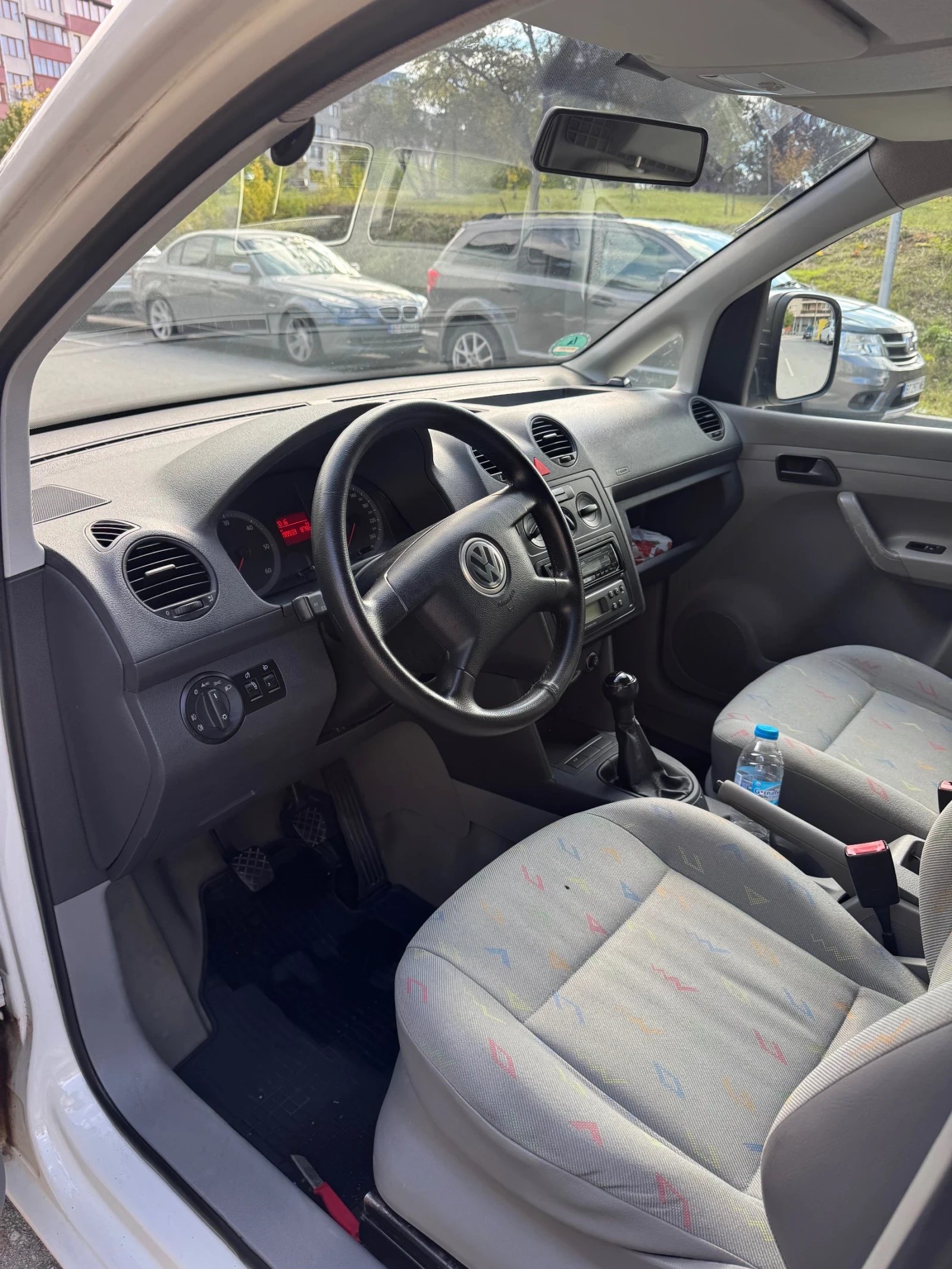 VW Caddy     Хладилен агрегат на покрива, снимка 5 - Автомобили и джипове - 55418574
