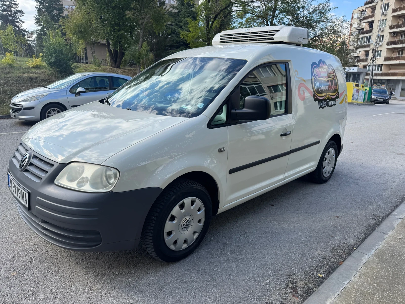 VW Caddy     Хладилен агрегат на покрива, снимка 6 - Автомобили и джипове - 55418574