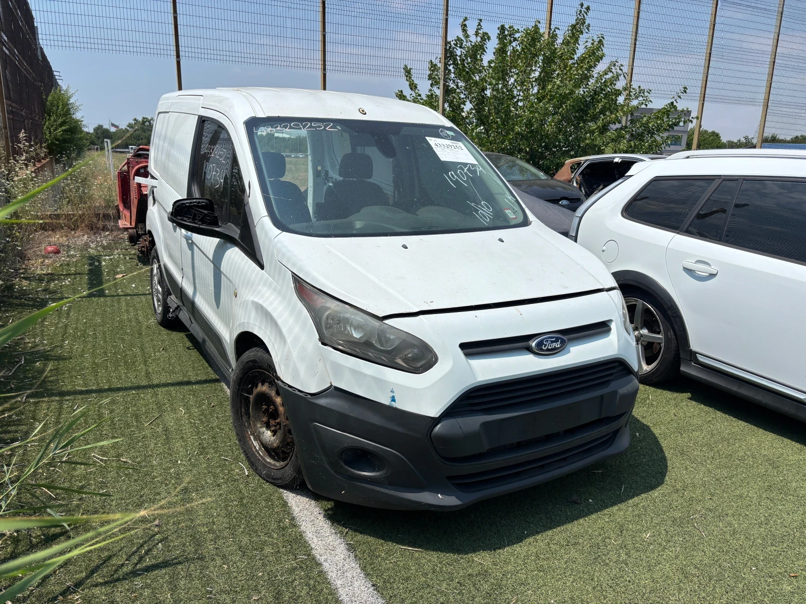 Ford Connect 2 броя в цената, снимка 11 - Автомобили и джипове - 55603435