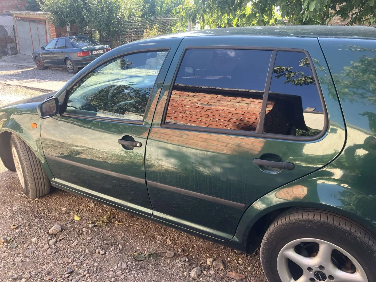 VW Golf 1.6, снимка 3 - Автомобили и джипове - 55729086