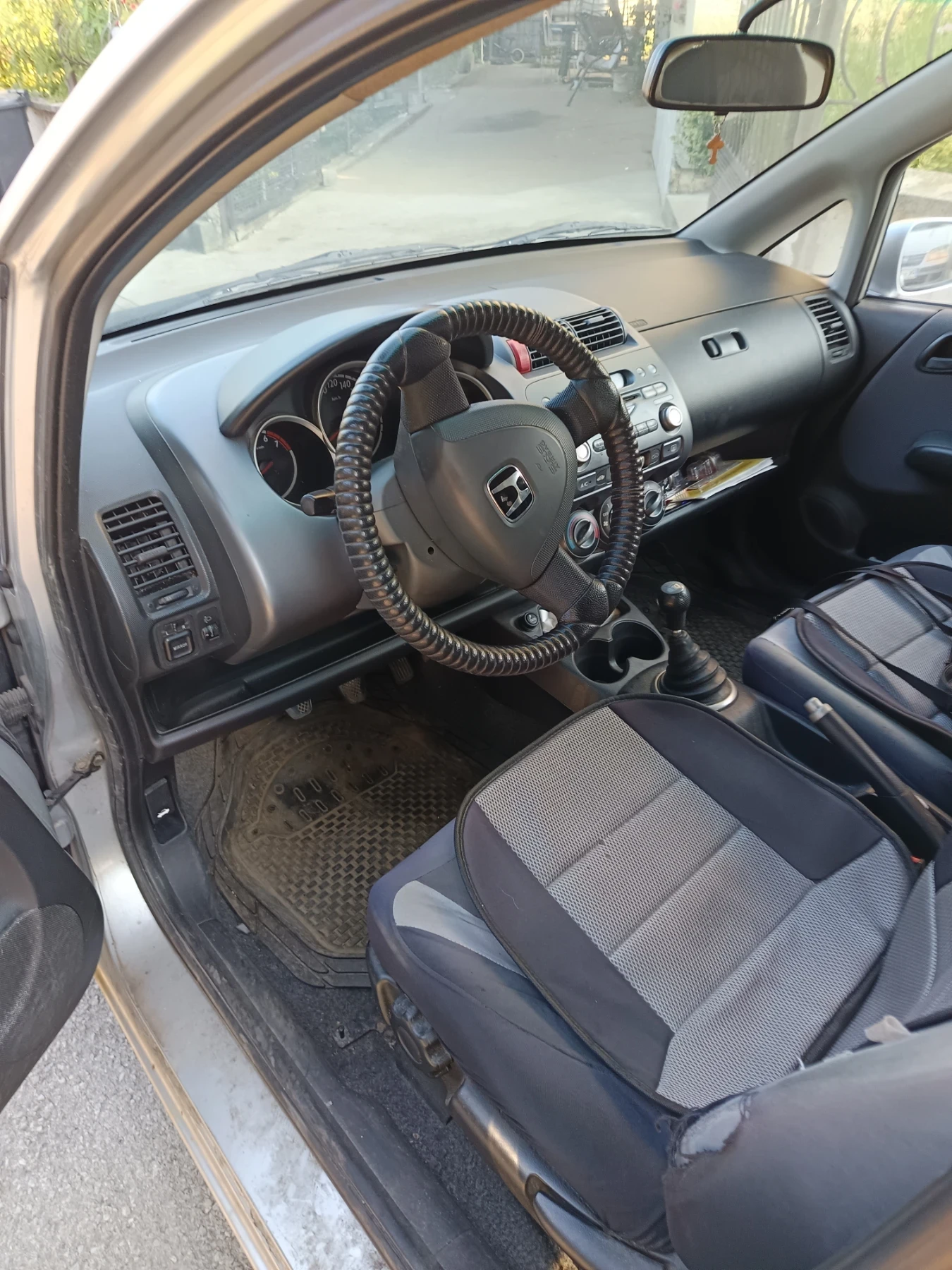Honda Jazz, снимка 4 - Автомобили и джипове - 55970370