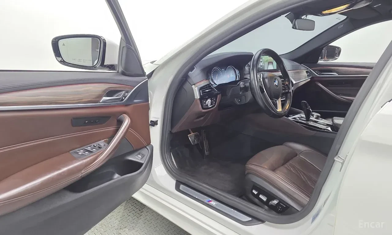 BMW 530 M* SPORT* ���������* �����* �����* �����* ������*  | Mobile.bg � ����������� 6