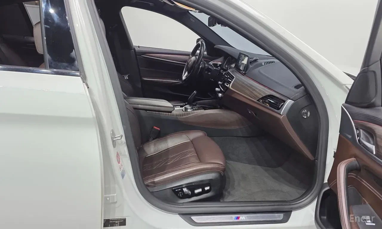 BMW 530 M* SPORT* ���������* �����* �����* �����* ������*  | Mobile.bg � ����������� 14
