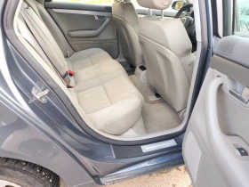 Audi A4 2.0TDI S-line !АВТОМАТИК!* КЛИМАТРОНИК* !ТОП! - 2600 € / 5085.16 лв. - 37472986 13