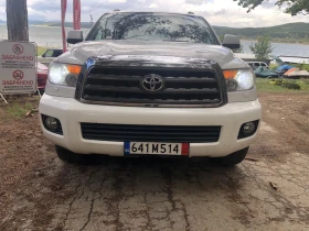 Toyota Sequoia SR5 I Force 5.7 v8, снимка 7