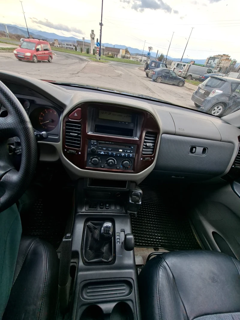 Mitsubishi Pajero, снимка 10 - Автомобили и джипове - 52974623