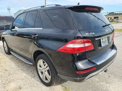 Mercedes-Benz ML 350 Камера* Harman* Подгрев* Дистроник* Keyless, снимка 4 - Автомобили и джипове - 47895803