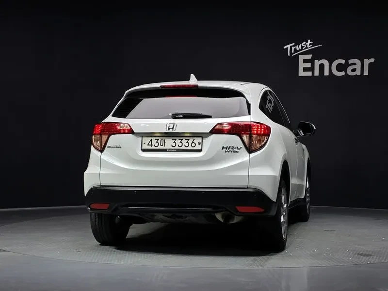 Honda Hr-v 1.8, снимка 4 - Автомобили и джипове - 55352128