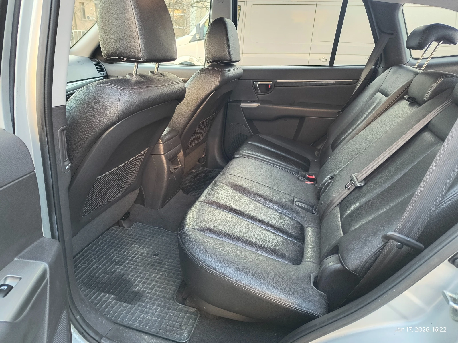 Hyundai Santa fe 2.2 CRDi 197 к.с. 4x4 Facelift, снимка 6 - Автомобили и джипове - 53575751