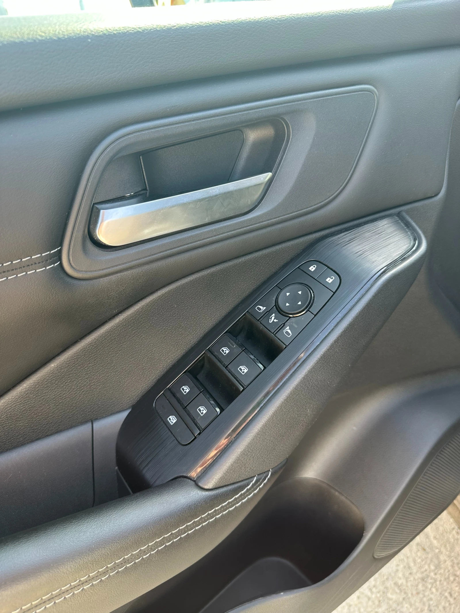 Nissan Qashqai N-Connecta, снимка 12 - Автомобили и джипове - 54227834