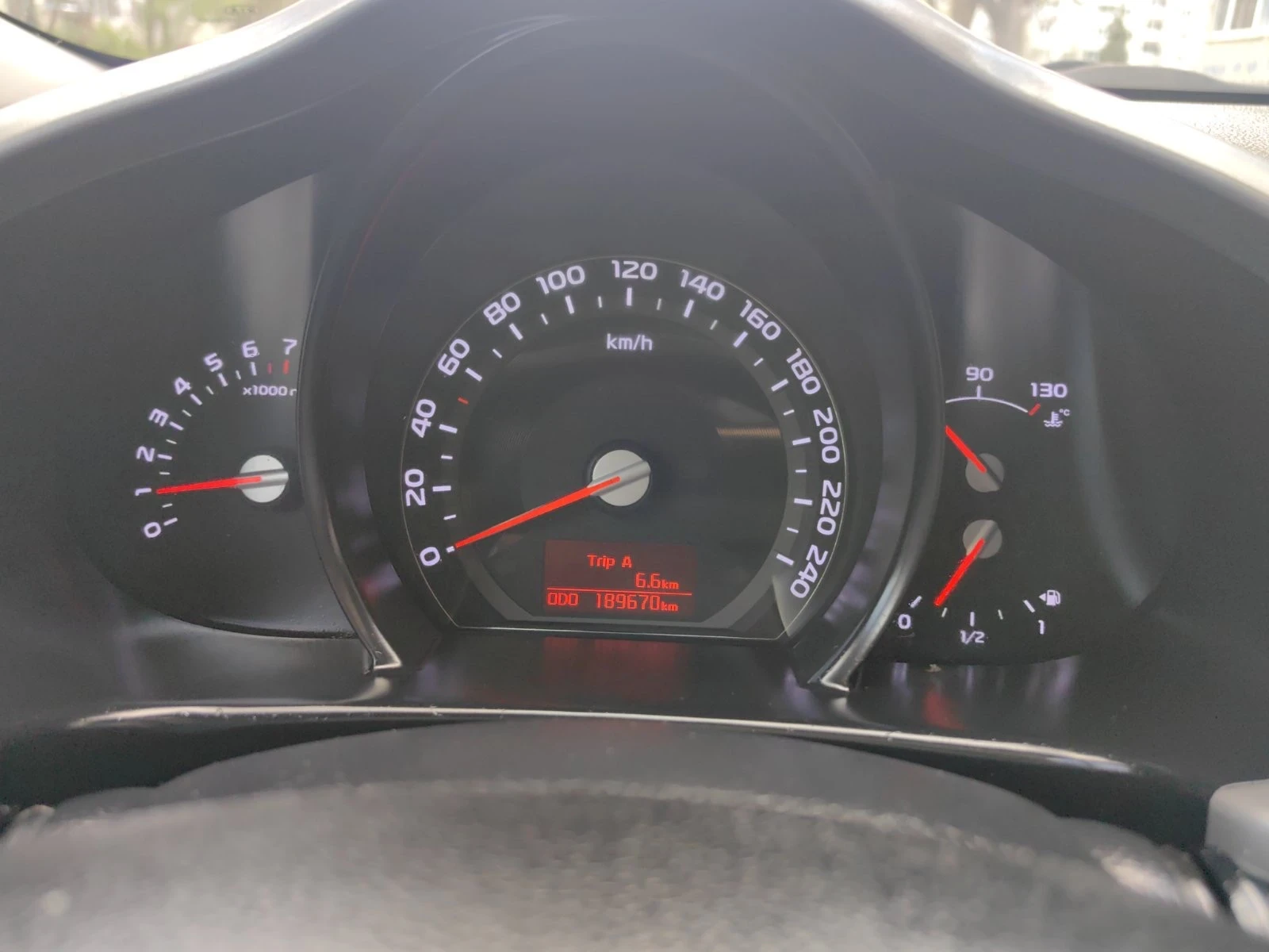 Kia Sportage 1, 6i-135к.с ECO LPG Панорама Навигация, снимка 12 - Автомобили и джипове - 54227811