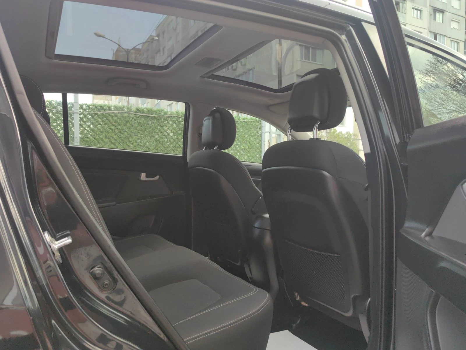 Kia Sportage 1, 6i-135к.с ECO LPG Панорама Навигация, снимка 13 - Автомобили и джипове - 54227811