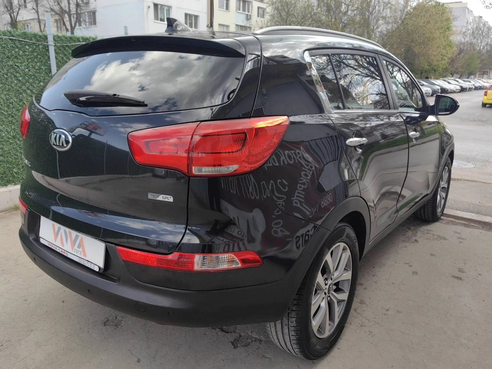 Kia Sportage 1, 6i-135к.с ECO LPG Панорама Навигация, снимка 4 - Автомобили и джипове - 54227811