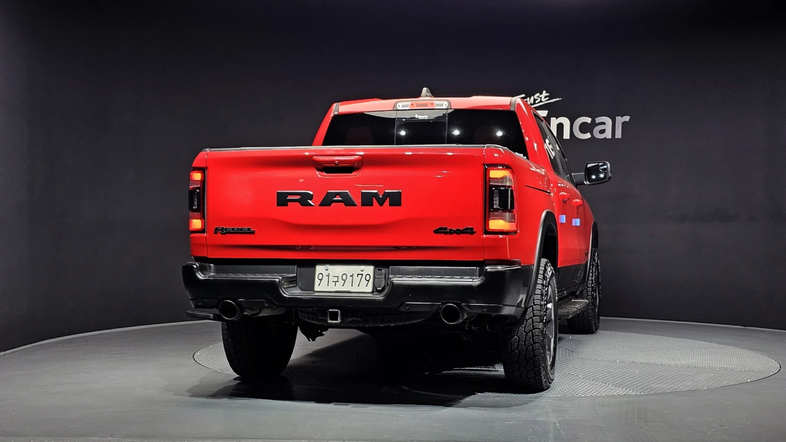 Dodge RAM 1500 2020* REBEL* FULL* 5.7 HEMI* 64824 KM* КРАЙНА ЦЕНА, снимка 4 - Автомобили и джипове - 54596368