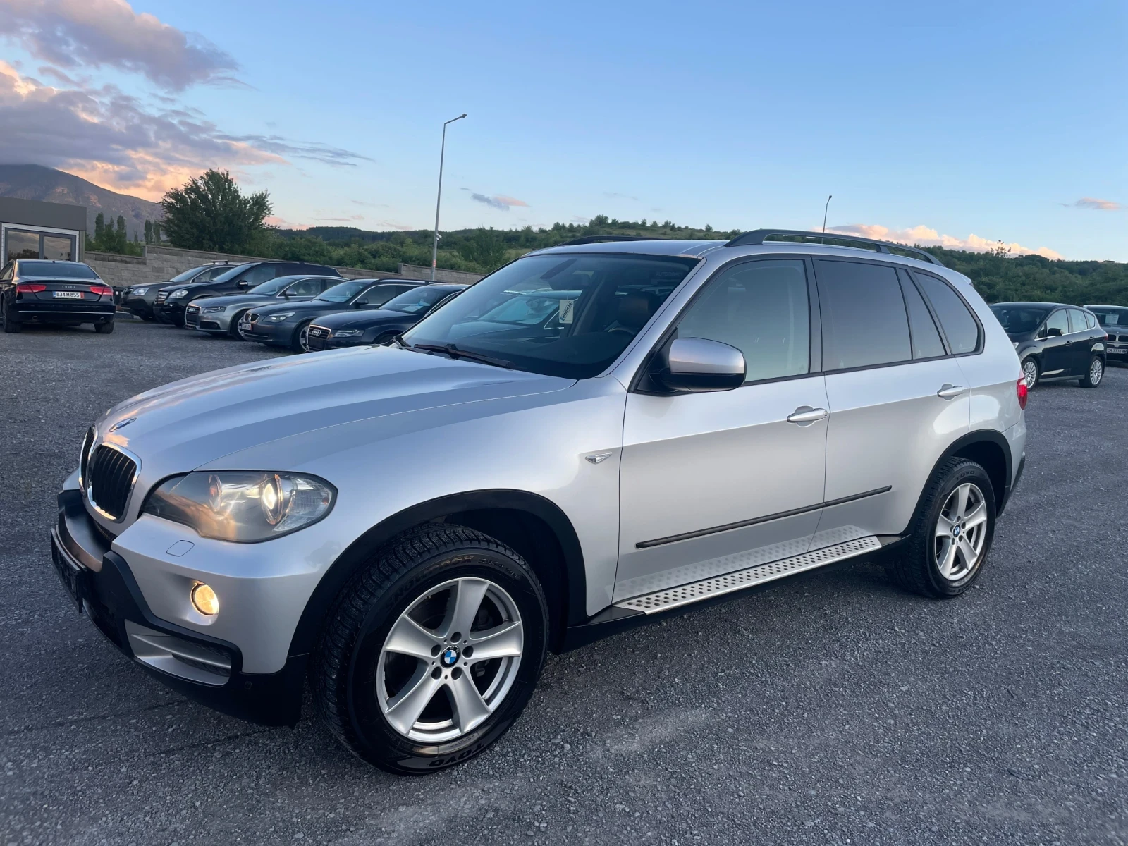 BMW X5 3.0D ПОДГРЕВ NAVI BI-XENON 4X4 235КС