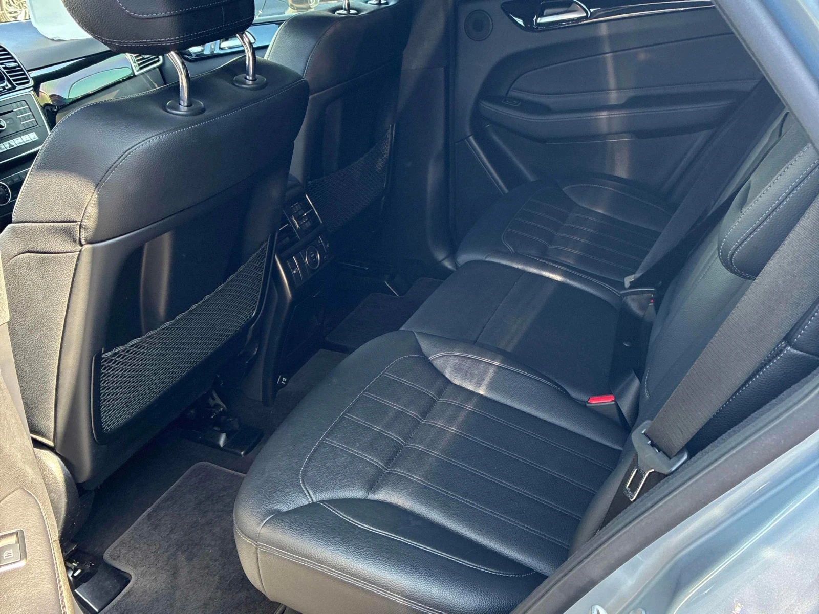 Mercedes-Benz GLE * 400 * CARFAX * ОПЦИЯ ЗА ФИНАНСИРАНЕ , снимка 11 - Автомобили и джипове - 55850111