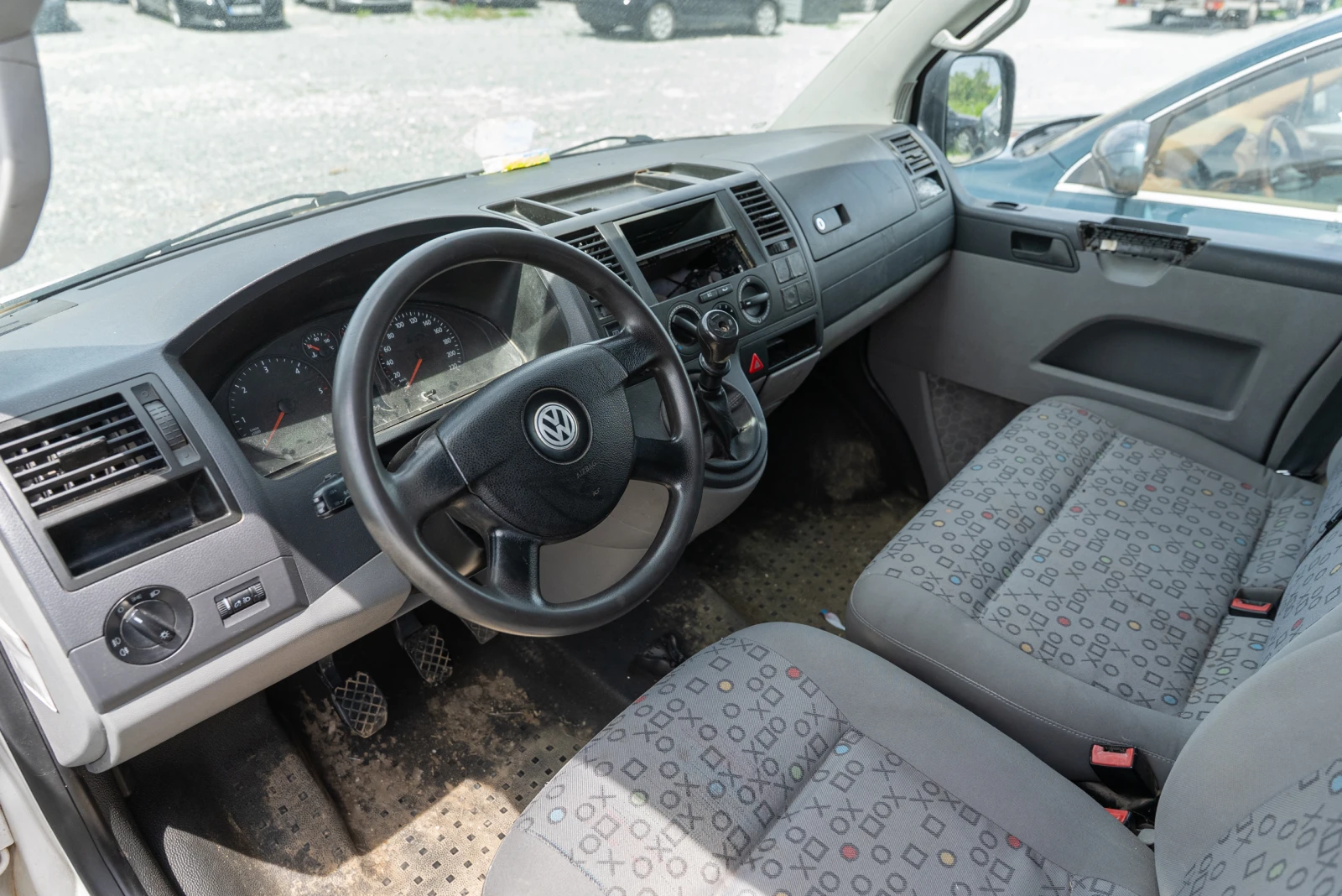 VW Transporter, снимка 4 - Бусове и автобуси - 54555273