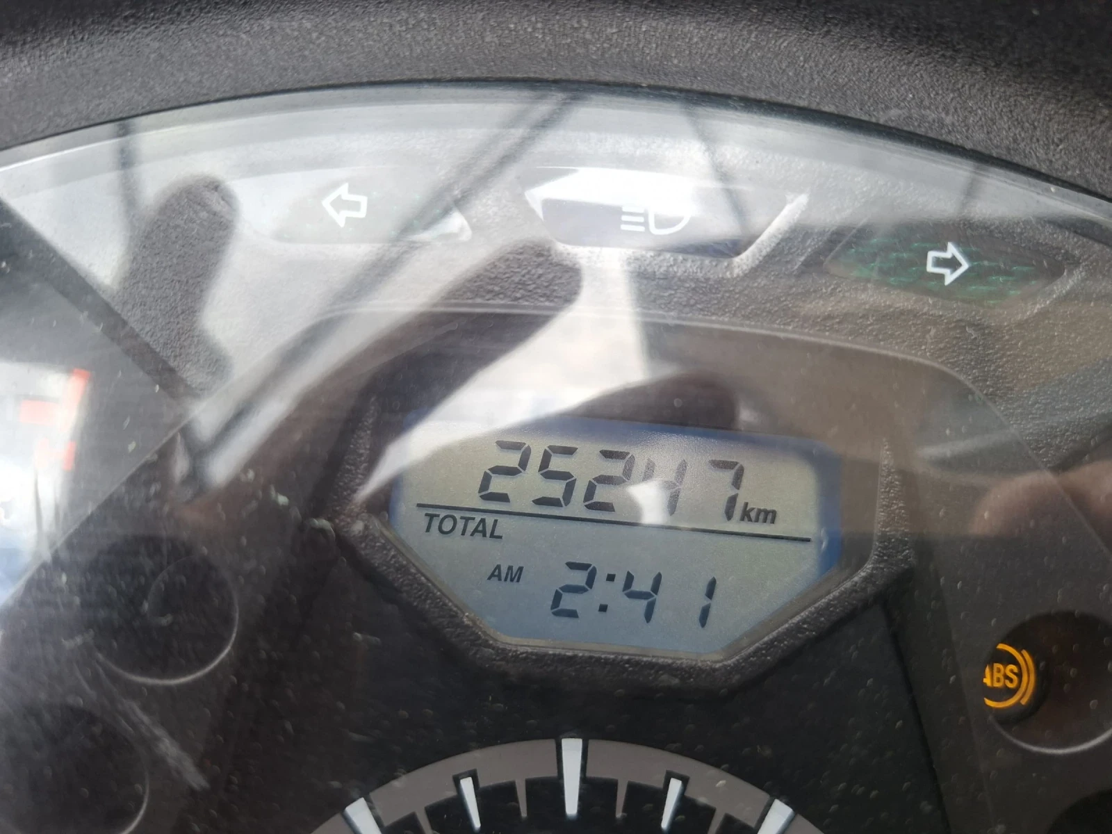 Honda Sh 150ie ABS старт стоп система уникално запазен - изображение 9